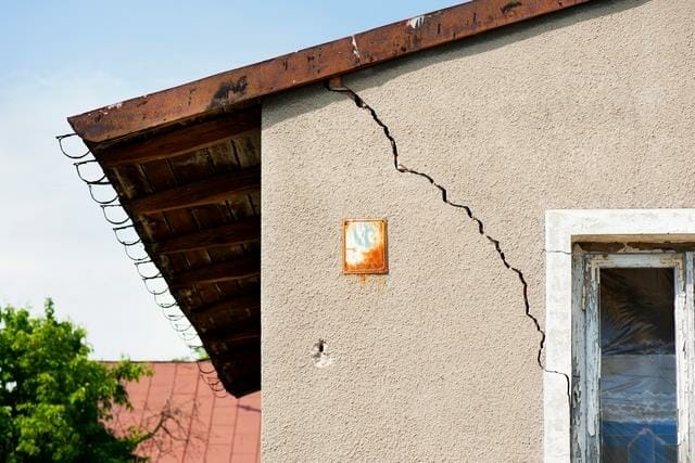 Signs of a Faulty House Foundation